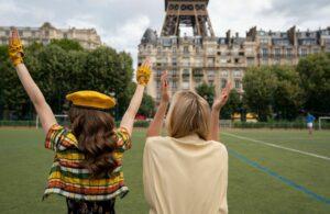 « Emily in Paris », « Intouchables »… ces films et séries qui boostent le tourisme en France