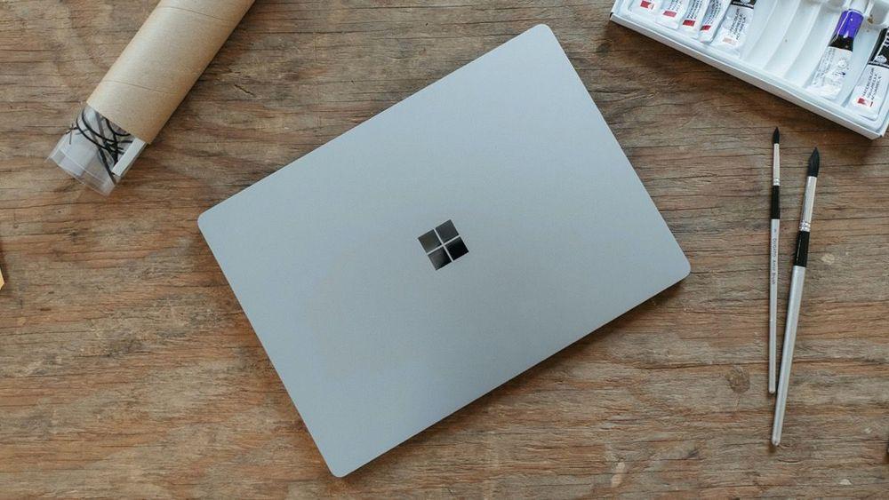 Microsoft fusionne ses équipes Windows et Surface sous un seul chef de file