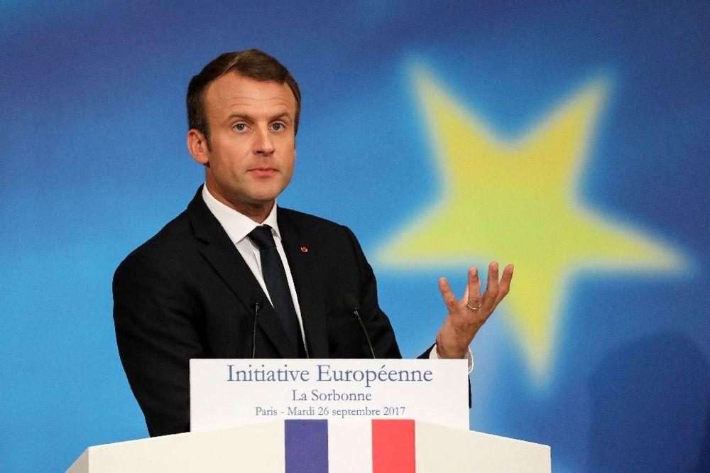 Macron appelle à un nouveau sursaut de l'Europe si elle ne veut pas "mourir"