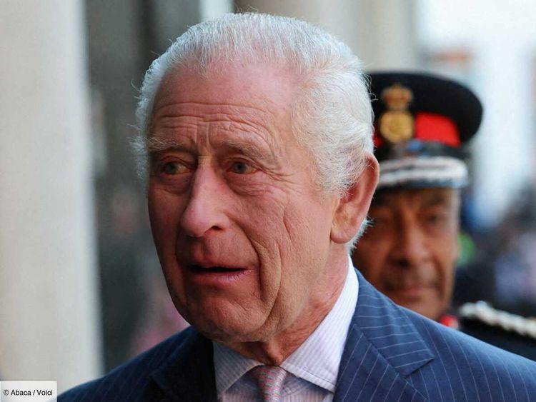 Charles III ému aux larmes pour son retour : le roi rencontre des patients malades du cancer
