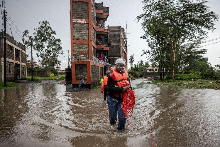 Un cyclone s'abat sur le Kenya et la Tanzanie déjà frappés par les inondations
