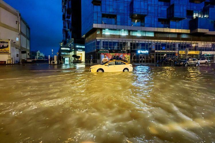 Les pluies diluviennes à Oman et aux Emirats probablement liées au réchauffement, selon des scientifiques
