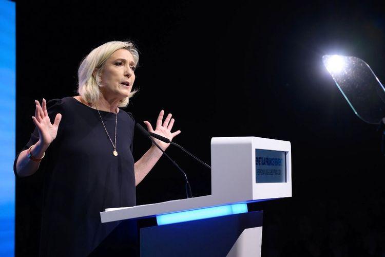 Européennes: Le Pen appelle à "infliger" à Macron  "la plus cinglante sanction électorale" possible