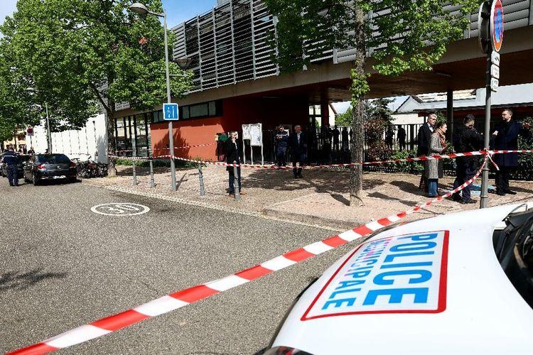 Bas-Rhin: deux fillettes blessées au couteau devant leur école, une autre victime d'un malaise