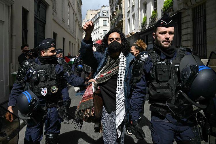 Les étudiants de Sciences Po Paris mobilisés pour les Palestiniens évacués