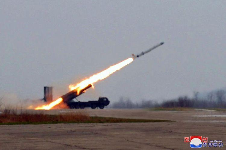 La Corée du Nord teste une "ogive de très grande taille", selon KCNA