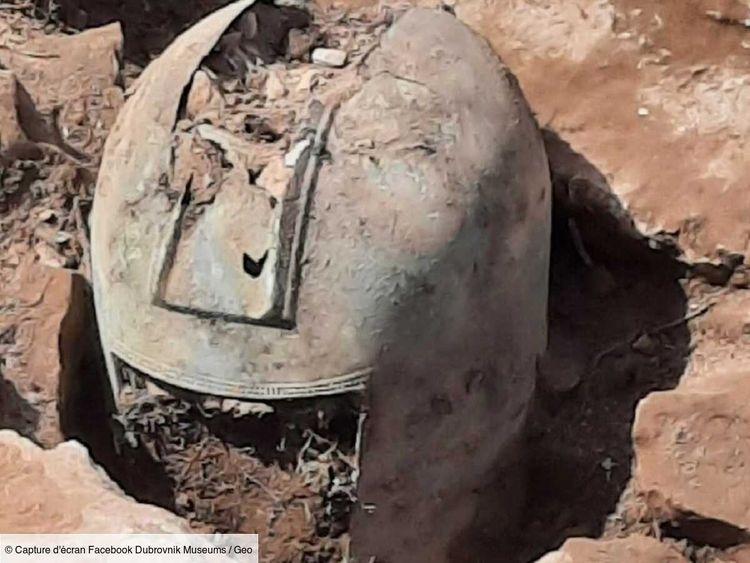 En Croatie, des archéologues exhument un rare casque de guerrier vieux de 2 500 ans