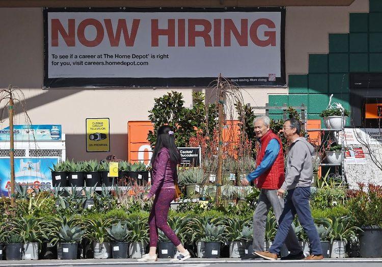 Le marché de l'emploi ralentit en avril aux Etats-Unis
