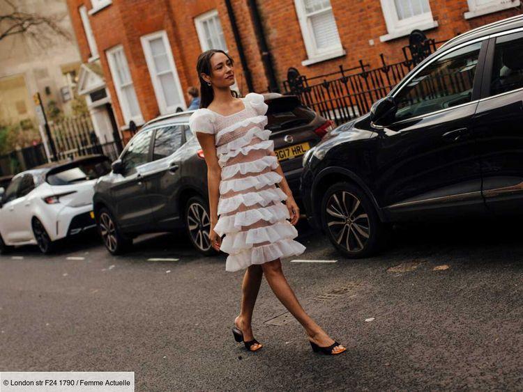 Cette robe H&M est ultra tendance pour le printemps (et elle coûte moins de 40 euros)