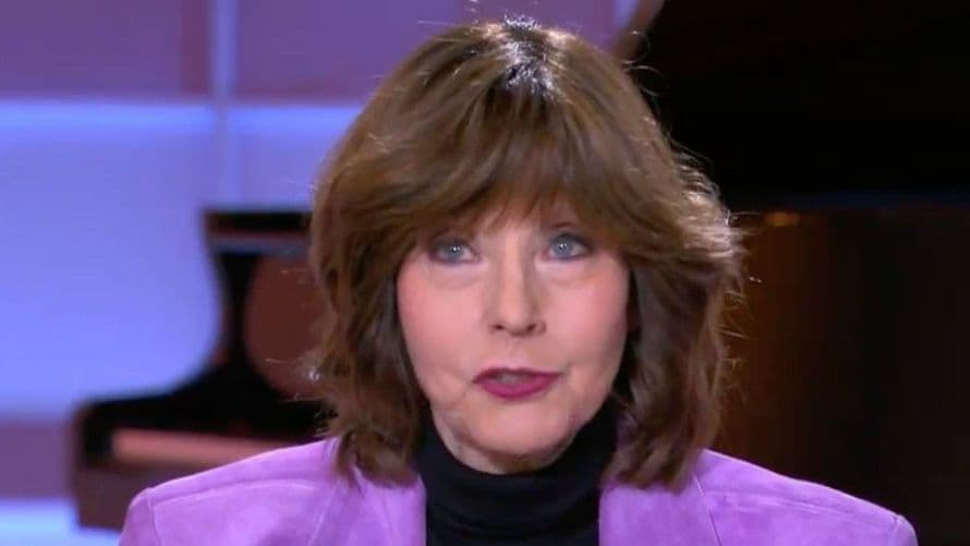 Denise Fabre, invitée de "C à vous" : gros mea-culpa après avoir complètement oublié les prénoms de ses jumelles