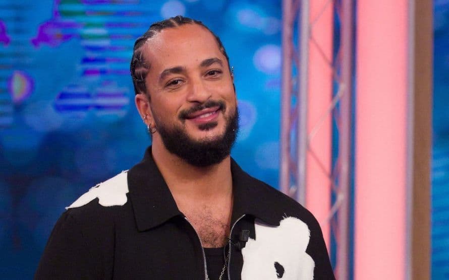 “Tu as tout mon soutien” : le chanteur Slimane choisit son camp dans l’affaire Inès Reg vs Natasha St-Pier (DALS)
