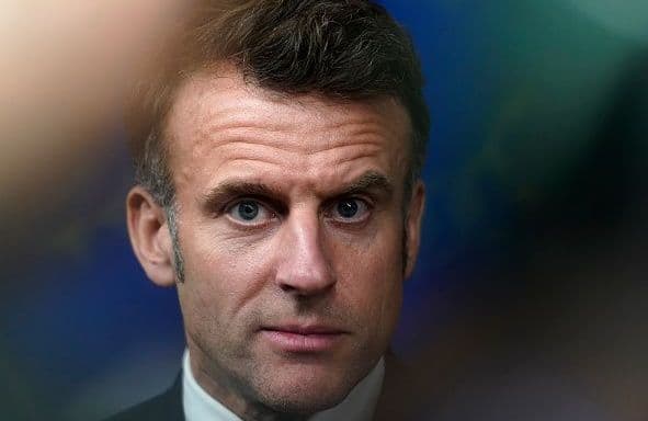 Vacances, rythmes scolaires : Emmanuel Macron va lancer une convention citoyenne sur le thème de l'éducation