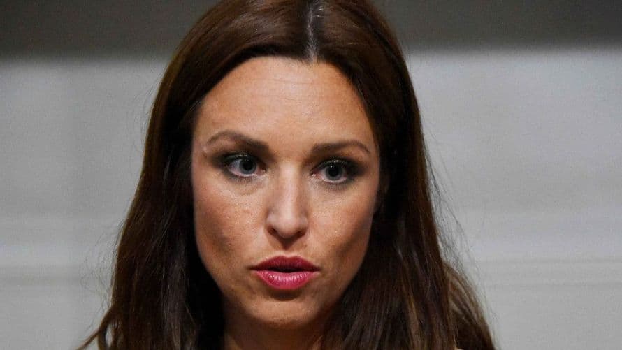 "Elle m’a fait me sentir mal à l’aise et se plaignait sans arrêt", "tout sauf gentille", Natasha St-Pier atomisée par un ancien partenaire