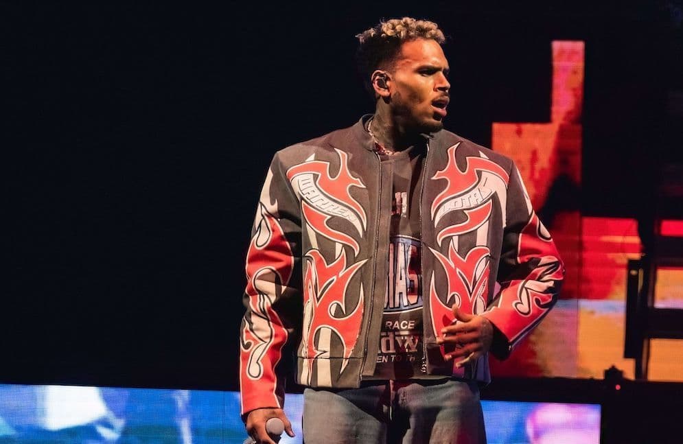 Chris Brown inculpé à Londres pour coups et blessures