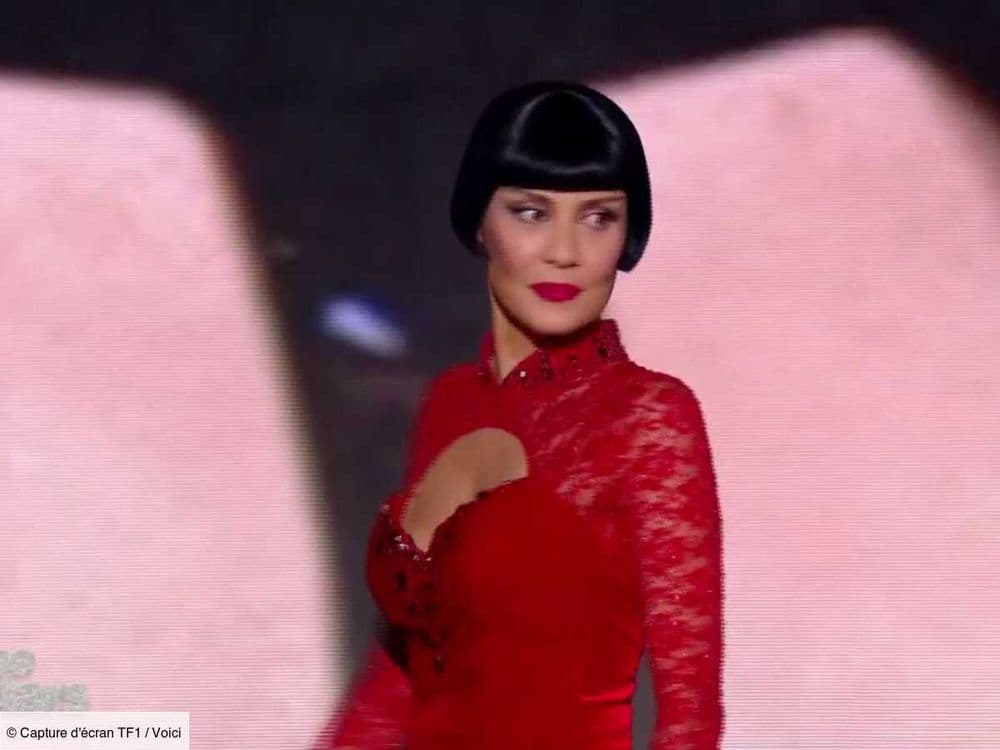 Cristina Cordula : son look emprunté à Mireille Mathieu fait réagir les téléspectateurs de Danse avec les stars
