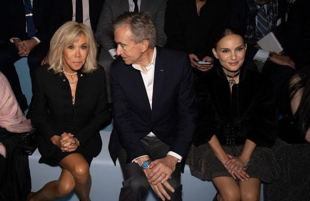 ELLE DÉBRIEFE - Fashion Week de Paris Jour 1 : Brigitte Macron, invitée surprise au défilé Dior