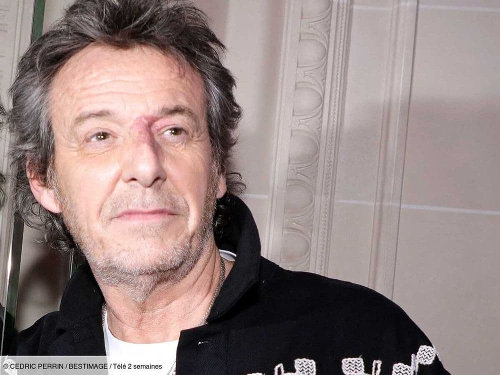 "Nous te pleurons" : Jean-Luc Reichmann "dévasté" par la mort de sa chienne Donna, emportée par un cancer