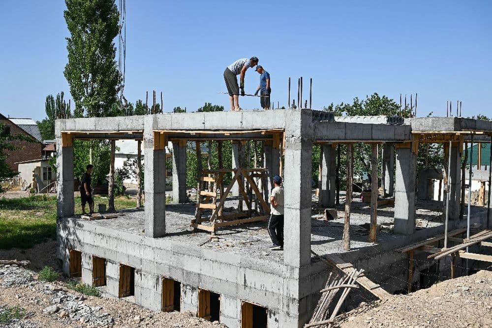 Les migrants d'Asie centrale en Russie, ligne de vie financière pour leurs pays