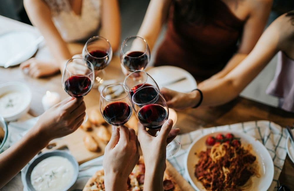 Fêtes sans alcool : pourquoi choisir du vin désalcoolisé ?