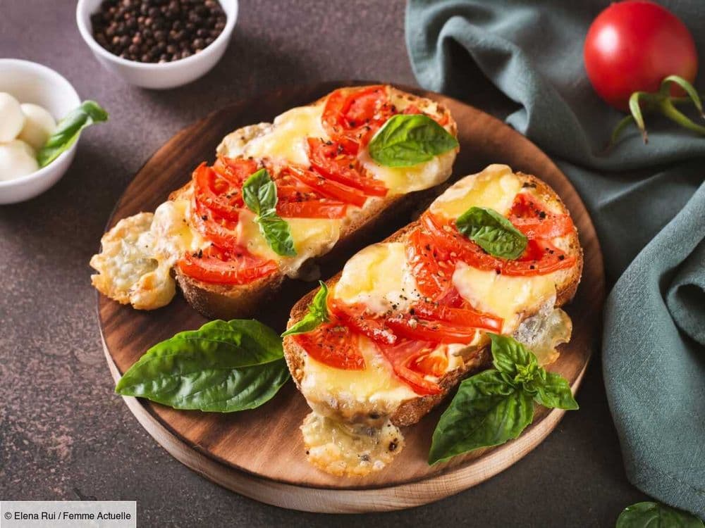 Pour un apéro dînatoire ou un dîner express, testez cette recette de bruschetta au chorizo, tomate et mozzarella