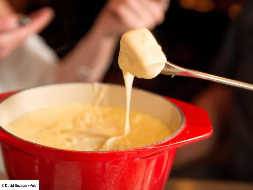 Quelle est la différence entre la fondue suisse et la savoyarde ?