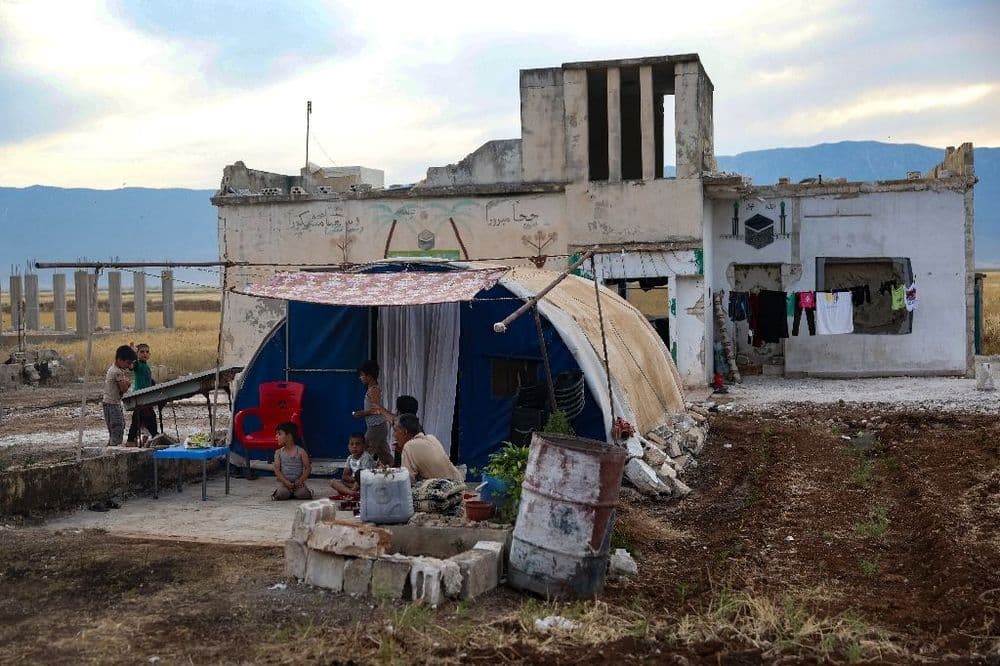 En Syrie, des déplacés reviennent camper sur les ruines de leurs maisons