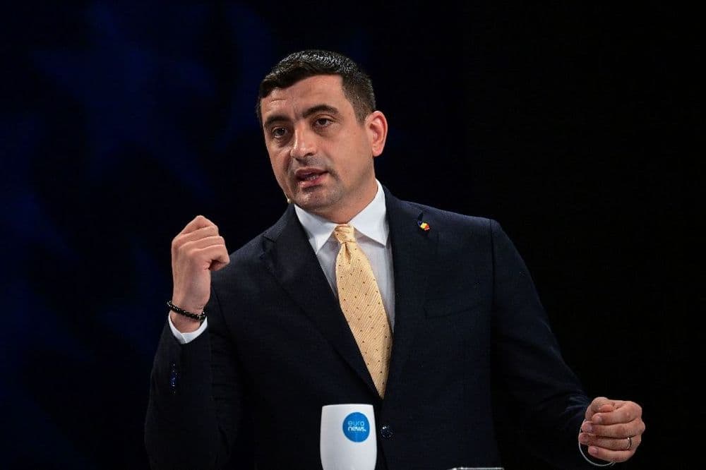 Roumanie: le nationaliste Simion ferme ses comptes TikTok et Facebook avant le second tour