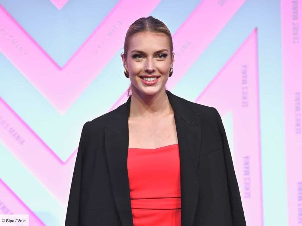 Agathe Cauet représentante de la France au concours Miss Monde : découvrez son très surprenant costume national en hommage à .... Notre-Dame
