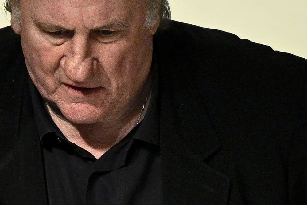 Pas féministe, Bardot prend la défense de Nicolas Bedos et Gérard Depardieu