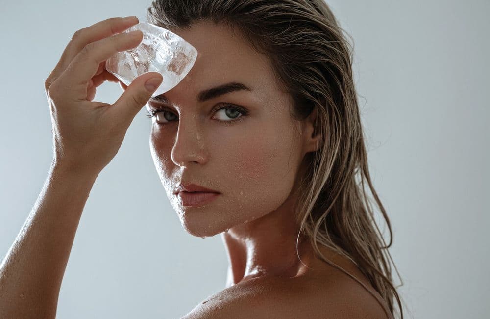 Cette tendance skincare que les dermatologues aimeraient voir disparaître