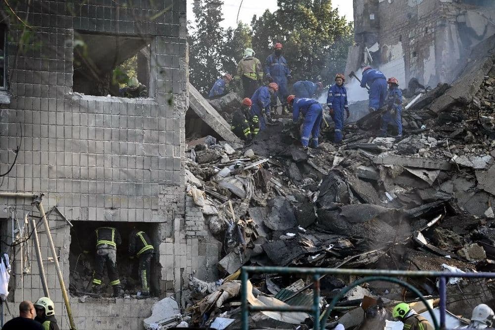 Ukraine: au moins 14 morts à Kiev dans des frappes russes