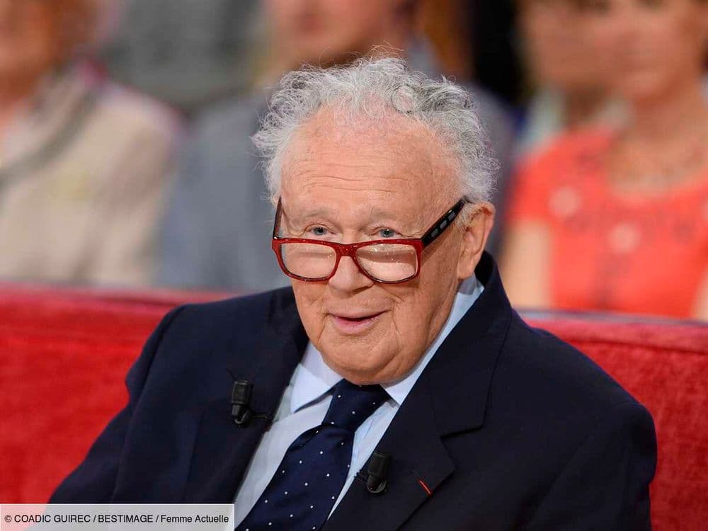 À 94 ans, Philippe Bouvard annonce sa retraite mais souhaite établir "un record de la radio" avant de tirer sa révérence