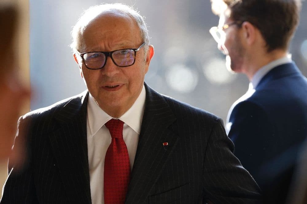 Des Sages "compétents, expérimentés et indépendants": les conseils de Fabius avant de quitter le Conseil constitutionnel