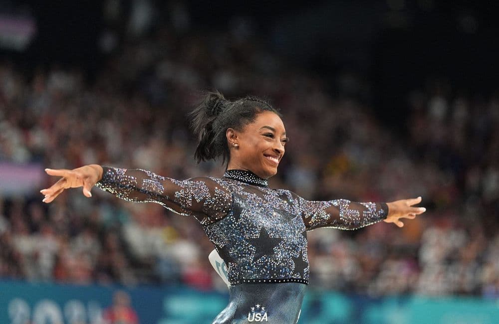 « Ne venez pas me parler de mes cheveux » : Simone Biles répond à ses détracteurs et fait taire les polémiques sur ses cheveux
