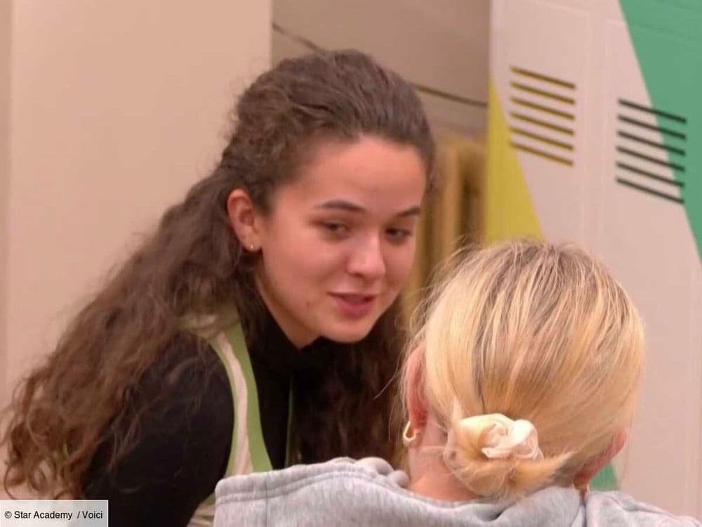 Star Academy 2024 : Charles et Julie proches au château, la candidate se confie sur leur relation