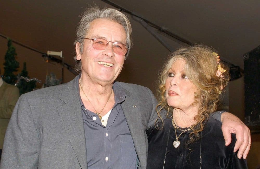 « Il me manque énormément » : Brigitte Bardot toujours dévastée par la mort d'Alain Delon