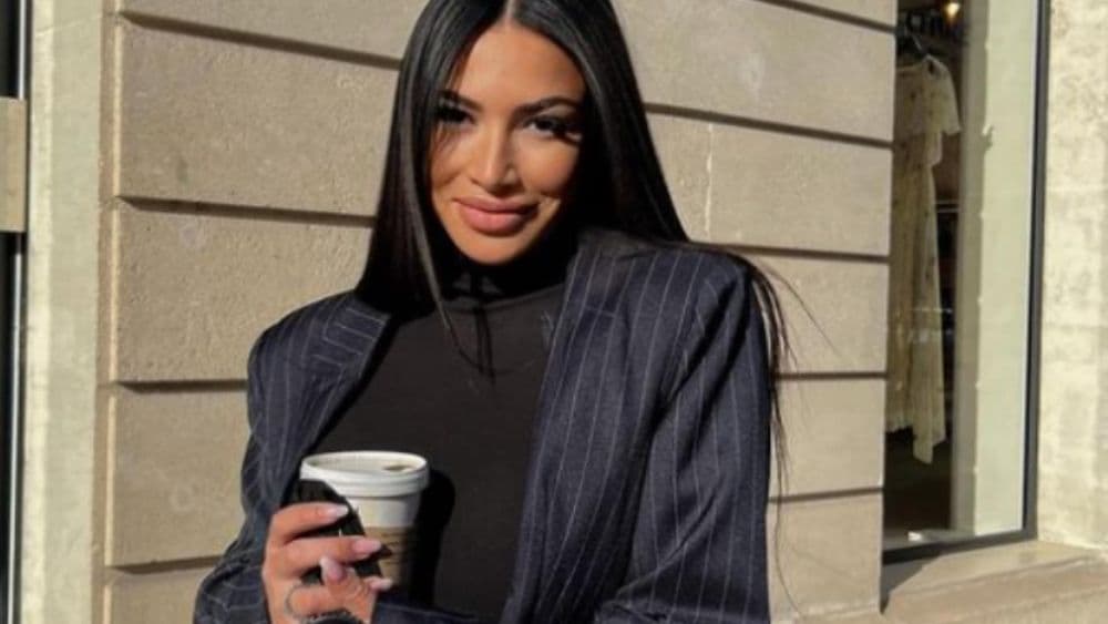 Les Princes de l'Amour : une candidate emblématique en couple avec un célèbre footballeur ? Ces images qui veulent tout dire !