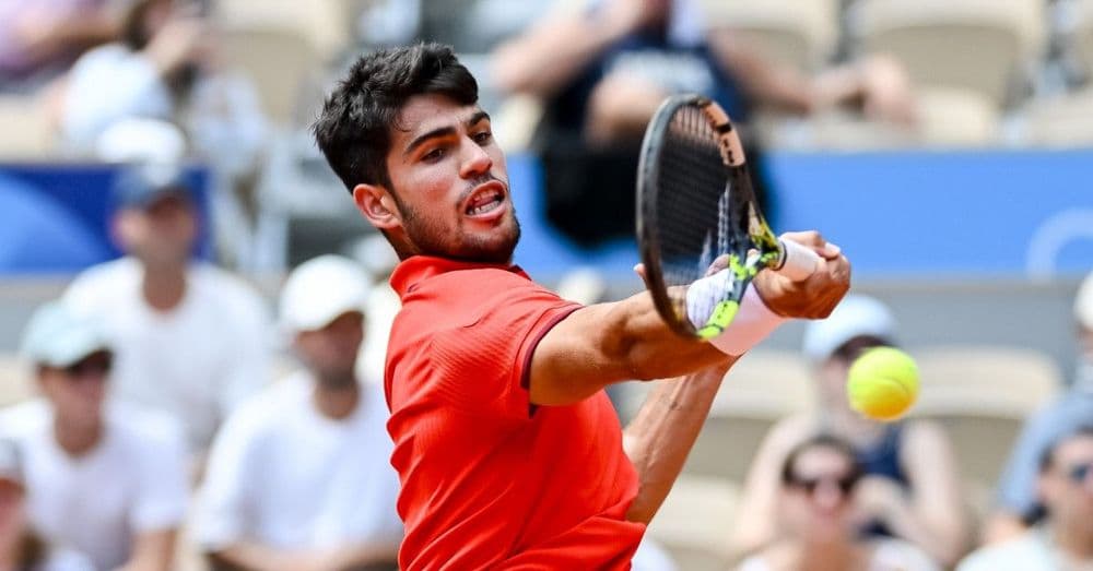 Alcaraz en demies, Zverev perd son titre