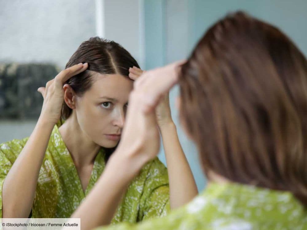 Vous arrachez vos cheveux blancs ? Voici les conséquences (durables) que cette habitude peut entraîner