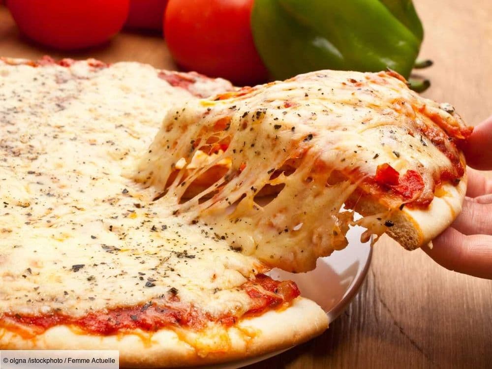 La recette bluffante de pizza avec un reste de pâtes ! (oui ! vous avez bien lu)