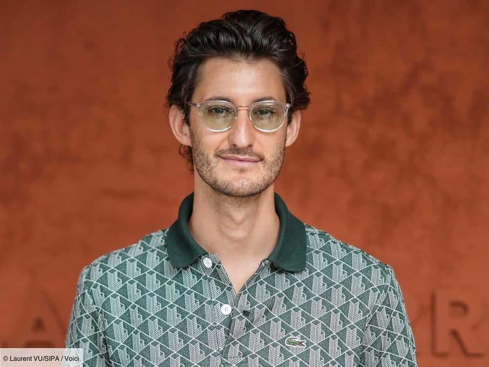 "C'est la première fois…" : Pierre Niney se confie sur ses vacances d'été particulières avec sa famille