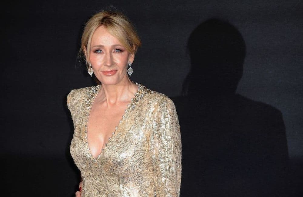 Comment J.K. Rowling utilise sa fortune de la saga « Harry Potter » pour poursuivre sa croisade transphobe