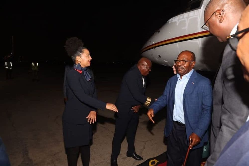 L’ex-président gabonais Ali Bongo et sa famille sont arrivés en Angola