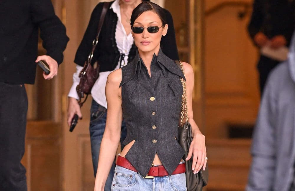Bella Hadid à Paris : elle confirme le retour de cette veste rétro-chic ce printemps