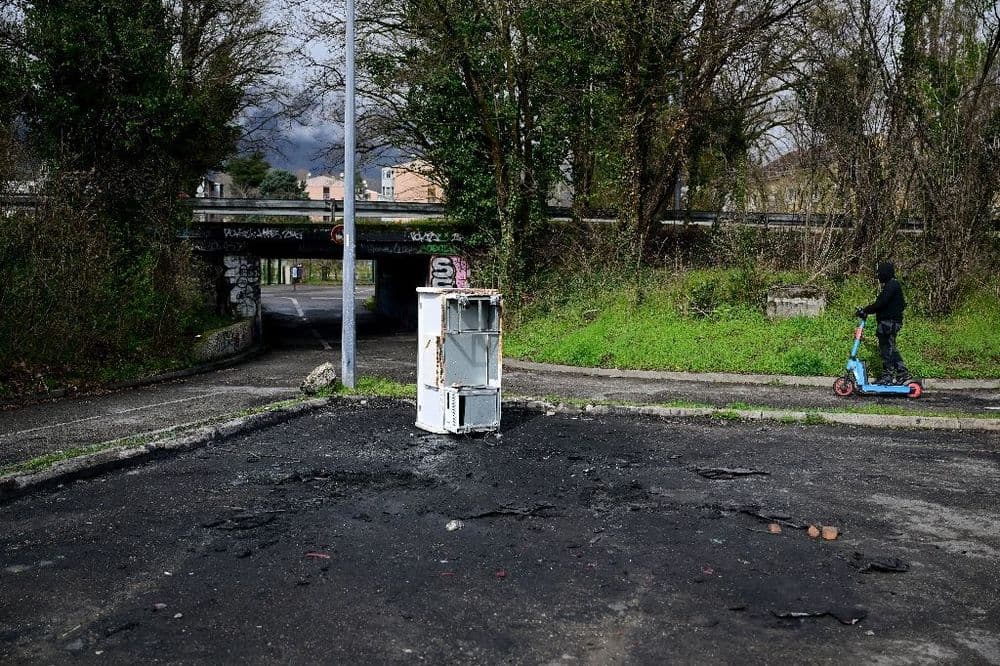 "Rangé", le parrain tué à Grenoble se savait "en danger" selon son avocat