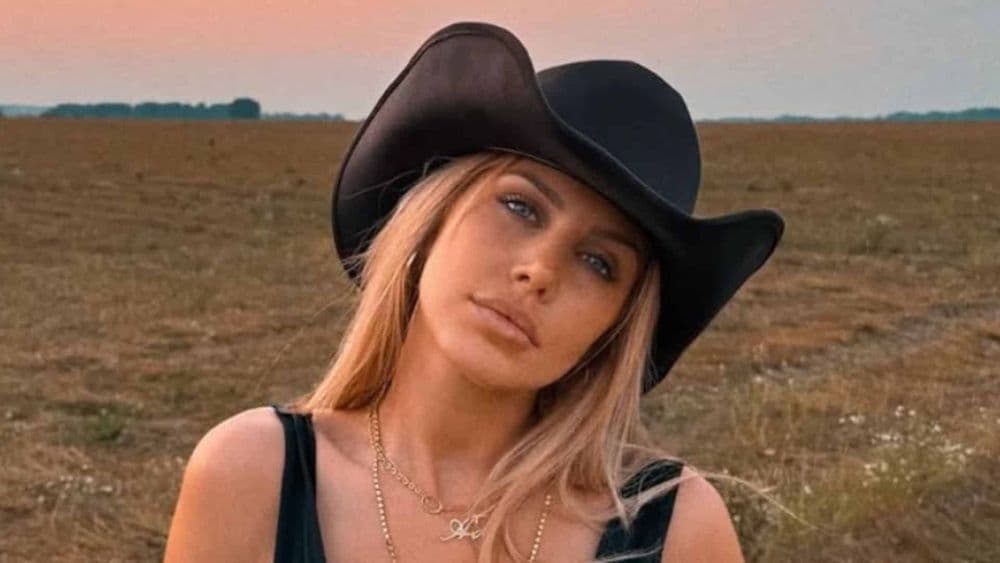 Adixia : elle balance le montant faramineux de son salaire sur les plateformes privées !