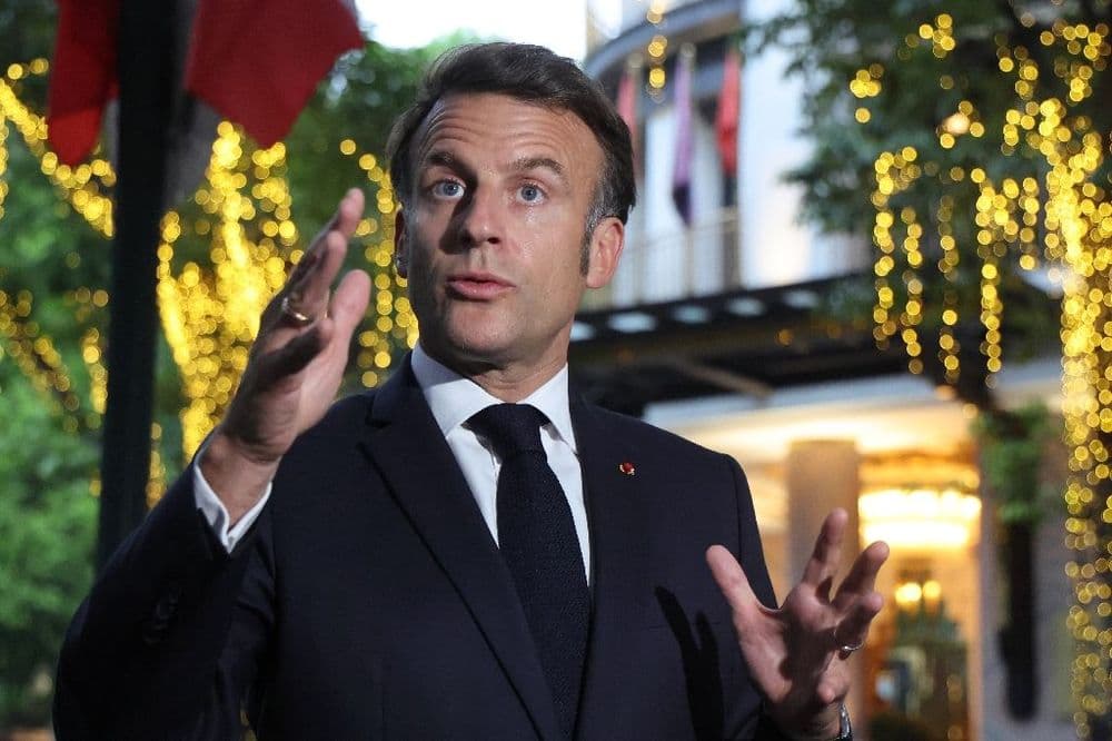 Taxes douanières américaines: Macron se dit "confiant", espère un retour aux "tarifs les plus bas possibles"
