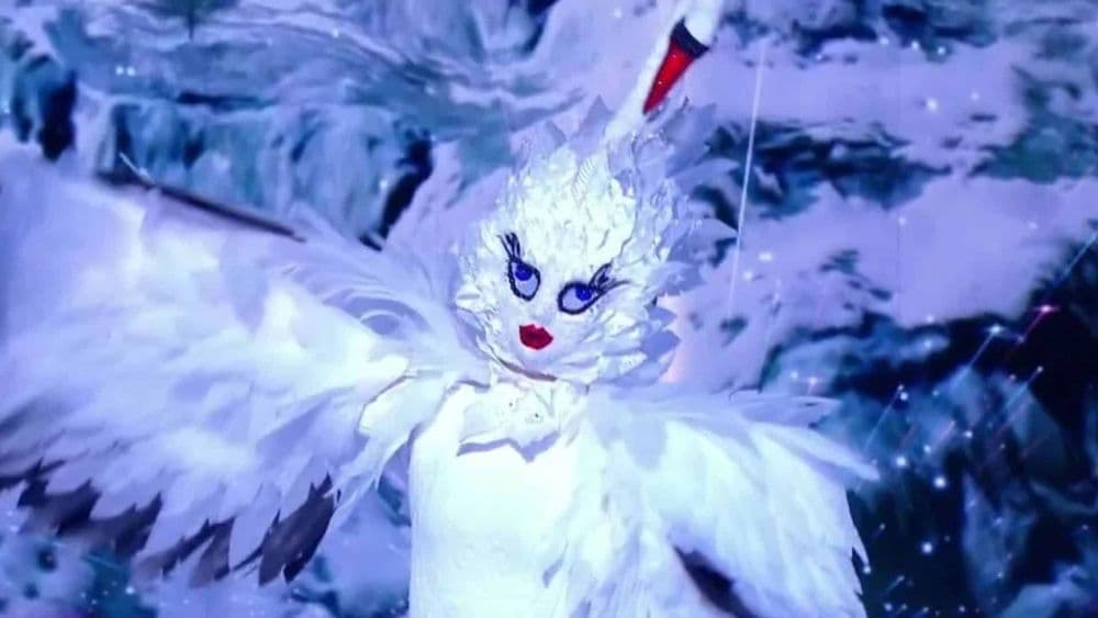 Le Cygne (Mask Singer 2025) : découvrez tous les indices sur la star derrière le costume