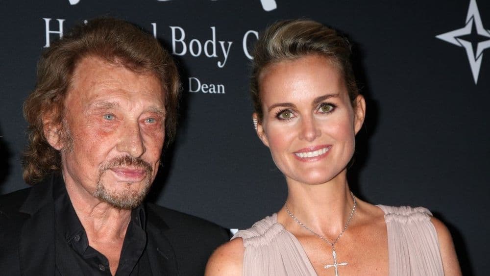 Laeticia Hallyday balance sur la dette que Johnny lui a laissée : « la fin n’est plus très loin »