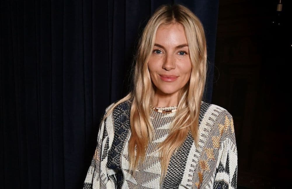 Sienna Miller et Anne Hathaway : on s'inspire de leur façon de porter le pantalon en cuir
